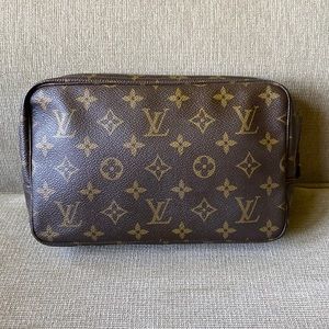 Louis Vuitton trousse Toiletry 23